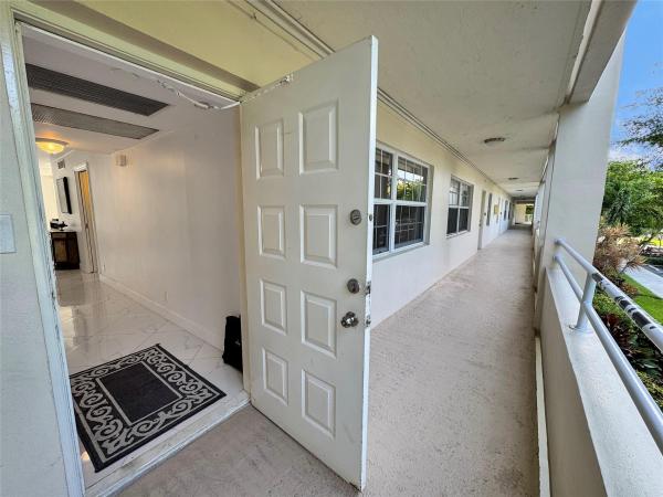 Oaks Way At Palm-Aire, 535 Oaks Dr #209, Pompano Beach, Florida 33069, image 1