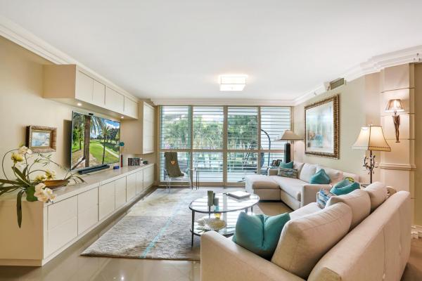 Townsend Place, 550 SE Mizner Blvd #B209, Boca Raton, Florida 33432, image 1