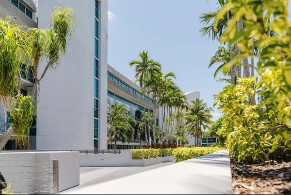 Artech Residences At Aventura, 2950 NE 188th St #421, Aventura, Florida 33180, image 1