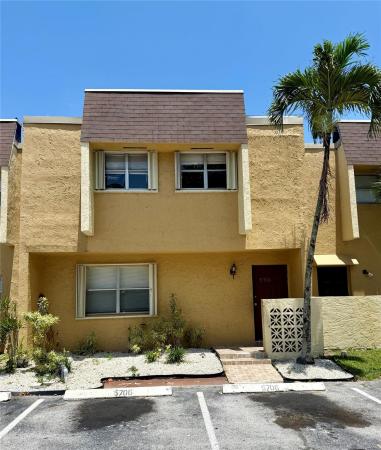 Blueberry Hill, 5706 Blueberry Ct #21, Lauderhill, Florida 33313, image 1