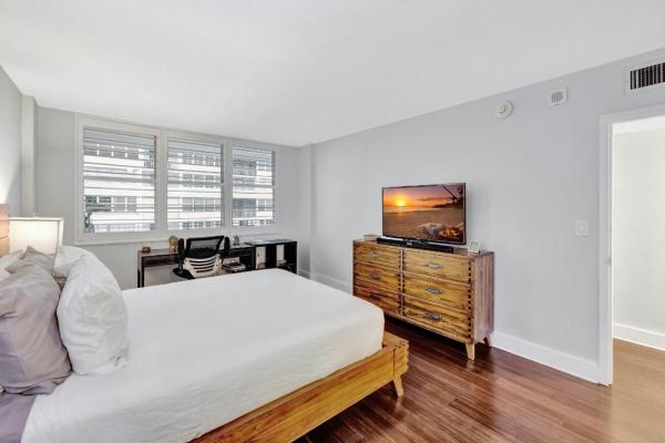 East Point Towers, 1170 N Federal Hwy #710, Fort Lauderdale, Florida 33304, image 1