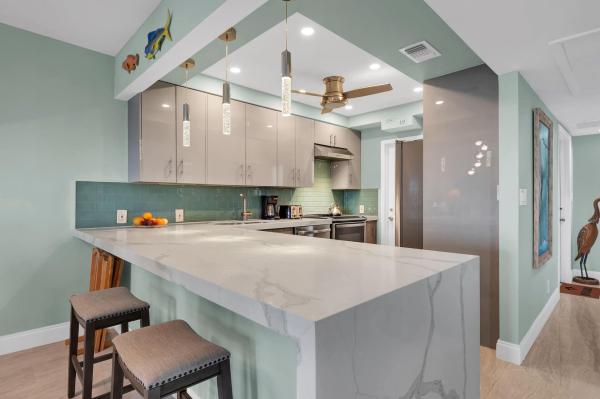 Palm-Aire Country Club 1, 2751 N Palm Aire Dr #410, Pompano Beach, Florida 33069, image 1