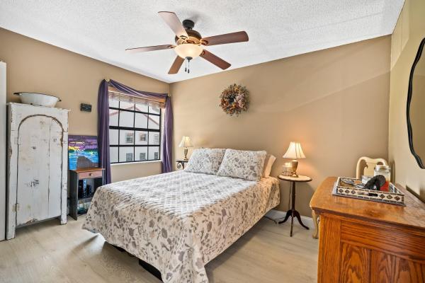 112 Liberty Ct, Deerfield Beach, Florida 33442, image 1