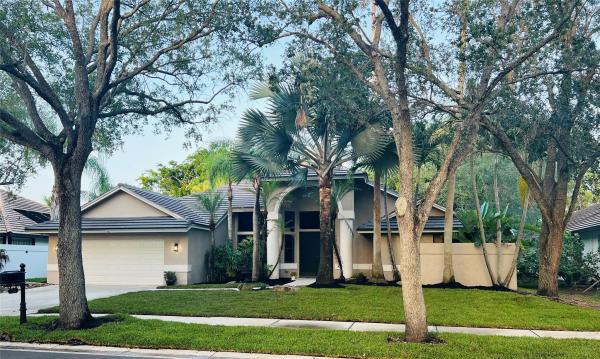 Tequesta At Country Isles, 1106 Waterbrook Ln, Weston, Florida 33326, image 1