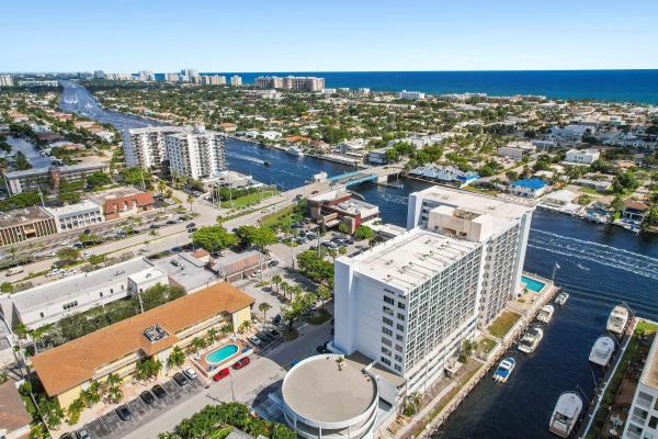 Royal Mariner, 3100 NE 49th St #610, Fort Lauderdale, Florida 33308, image 1