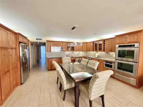 1011 Swansea A #1011, Deerfield Beach, Florida 33442, image 1