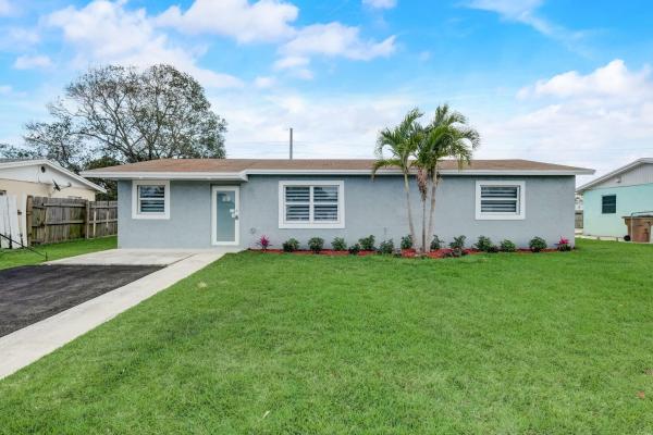 Commonwealth Manor, 520 SW 13th Pl, Deerfield Beach, Florida 33441, image 1