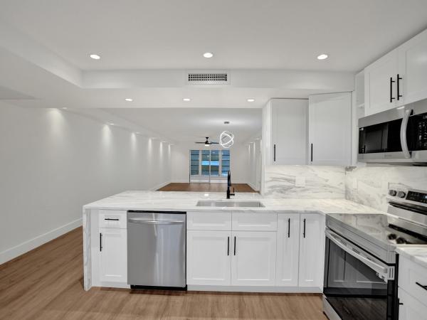 Aruba Village, 3305 Aruba Way #O4, Coconut Creek, Florida 33066, image 1