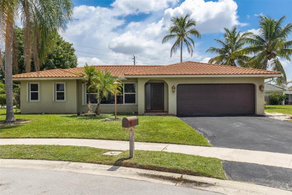 Palmetto Pines, 10291 Eastport Ct, Boca Raton, Florida 33428, image 1