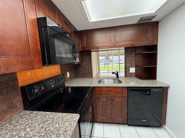 Royal Park, 116 Royal Park Dr #1D, Oakland Park, Florida 33309, image 1