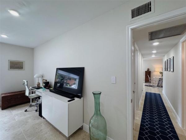 Manor Grove Village, 9 NE 19th Ct #112C, Wilton Manors, Florida 33305, image 1