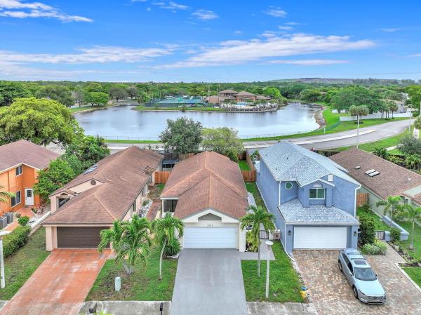 Lakeview Homes At Centura Parc, 3551 NW 21st St, Coconut Creek, Florida 33066, image 1