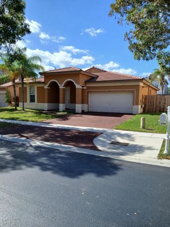 2104 NE 40th Rd, Unincorporated Dade County, Florida 33033, image 1
