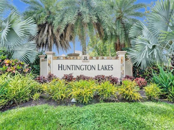 Huntington Lakes 1, 14375 Strathmore Ln #303, Delray Beach, Florida 33446, image 1