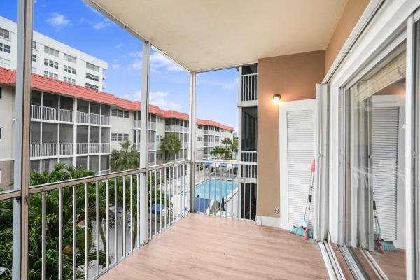 Riviera, 2081 S Ocean Dr #310, Hallandale Beach, Florida 33009, image 1