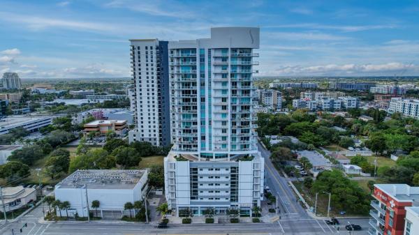 Strada 315, 315 NE 3rd Ave #902, Fort Lauderdale, Florida 33301, image 1
