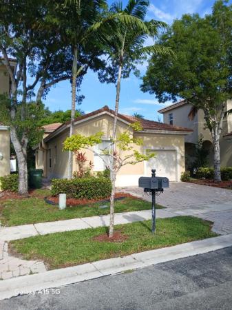 1120 NE 39th Ave, Unincorporated Dade County, Florida 33033, image 1