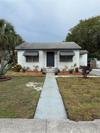 Pinewood Park, 626 37th St, West Palm Beach, Florida 33407, image 1