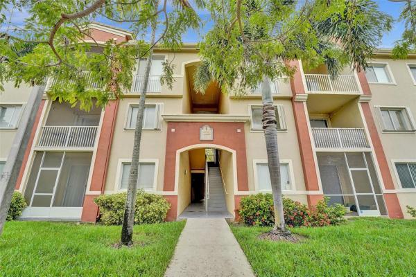 University Parc Residences, 7085 Nova Dr #203, Davie, Florida 33317, image 1