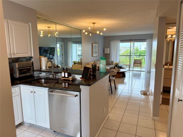 Olympic Pointe At Cypress Bend, 2222 N Cypress Bend Dr #408, Pompano Beach, Florida 33069, image 1