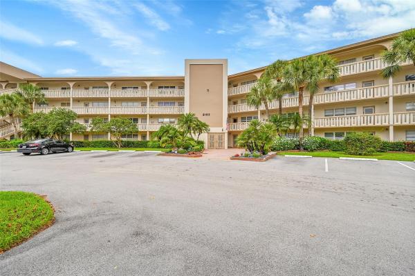 Lucaya Village, 2103 Lucaya Bnd #E3, Coconut Creek, Florida 33066, image 1