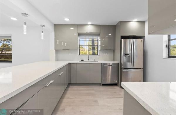 Lakes Of Carriage Hills, 6085 N Sabal Palm Blvd #109, Tamarac, Florida 33319, image 1