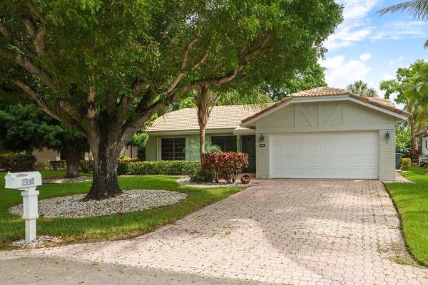 Cloverfield, 7836 Cloverfield Cir, Boca Raton, Florida 33433, image 1