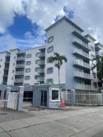 River Run South, 2415 NW 16 Street Rd #407-1, Miami, Florida 33125, image 1
