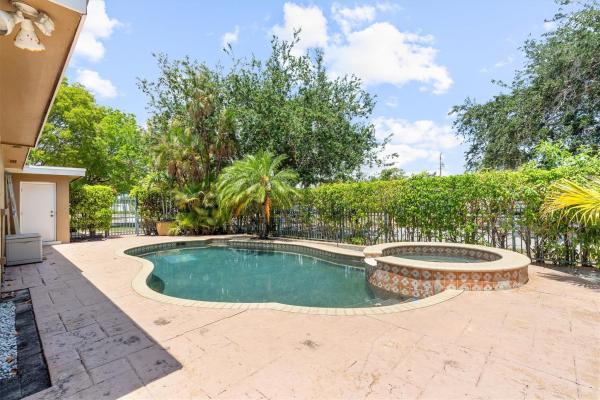 Imperial Point, 5930 NE 21st Dr, Fort Lauderdale, Florida 33308, image 1
