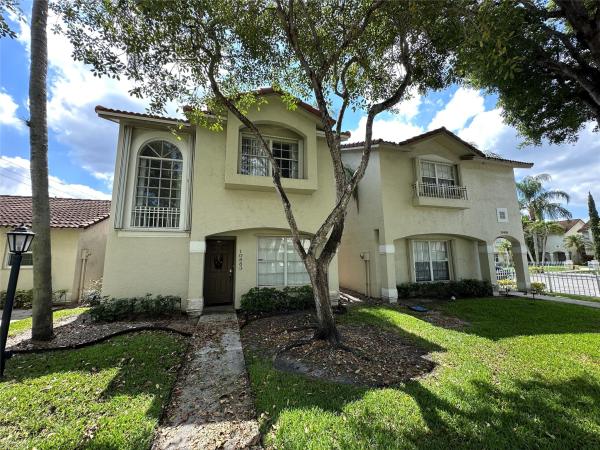 Images At Pembroke Pointe, 10883 NW 8th St, Pembroke Pines, Florida 33026, image 1