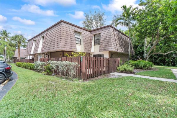 2515 NW 99th Ave #2515, Coral Springs, Florida 33065, image 1