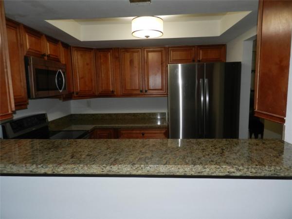 73 Deer Creek Rd #103, Deerfield Beach, Florida 33442, image 2