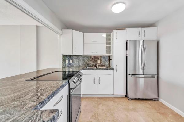 Golden View, 3199 S Ocean Dr #406, Hallandale Beach, Florida 33009, image 1