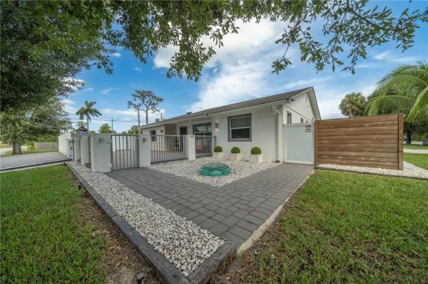 Country Club Acres, 15276 Harrison Rd, Delray Beach, Florida 33484, image 1