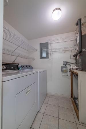 Pine Ridge South 2, 208 Pine Hov Cir #B-1, Greenacres, Florida 33463, image 1