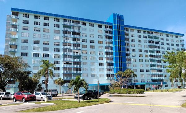 Hillcrest, 4001 Hillcrest Dr #912, Hollywood, Florida 33021, image 1