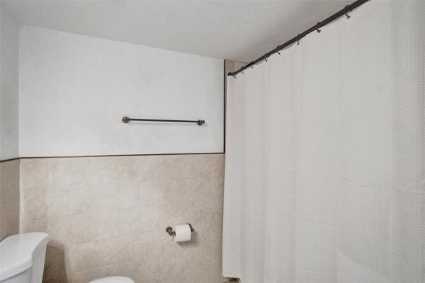 The Lakes Of Oakland Forest, 2725 S Oakland Forest Dr #202, Oakland Park, Florida 33309, image 1