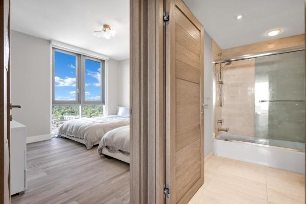 The Reserve At Marina Palms, 17111 Biscayne Blvd #1702, North Miami Beach, Florida 33160, image 2