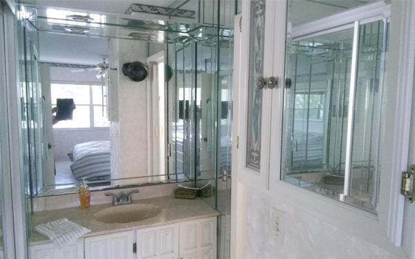 Isle Of Paradise, 460 Paradise Isle Blvd #301, Hallandale Beach, Florida 33009, image 1