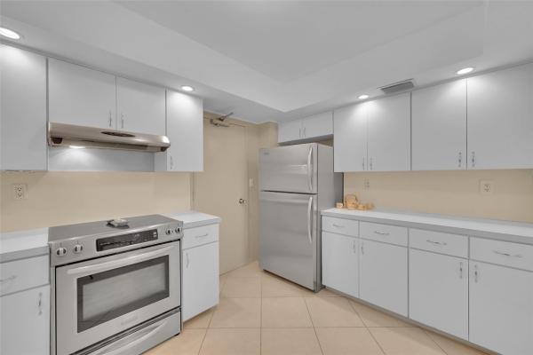 Ocean Riviera, 3550 Galt Ocean Dr #604, Fort Lauderdale, Florida 33308, image 2