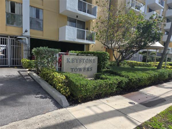 Keystone Towers, 2000 NE 135th St #302, North Miami, Florida 33181, image 1