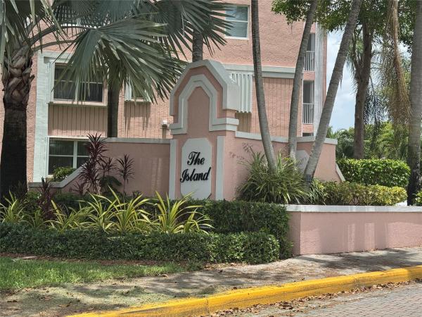 Sunrise Lakes 4, 2551 NW 103rd Ave #202, Sunrise, Florida 33322, image 1