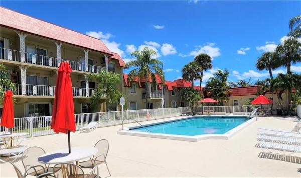 Brookfield Gardens, 475 SE 8th St #216, Deerfield Beach, Florida 33441, image 1