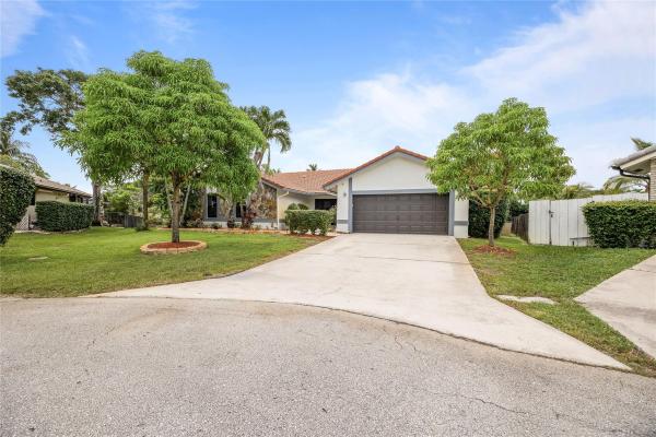 Eastridge Isle At The Crossings, 4339 NW 73rd Way, Coral Springs, Florida 33065, image 1