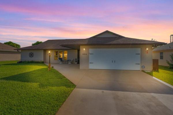 Floresta Pointe, 886 SE Odonnell Ln, Port St. Lucie, Florida 34983, image 1