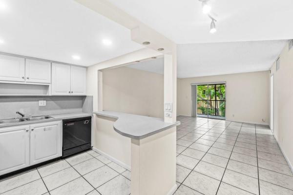 Barcelona North, 253 S Cypress Rd #242, Pompano Beach, Florida 33060, image 1