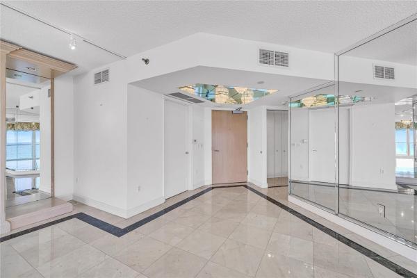 Oceania 2, 16445 Collins Ave #1026, Sunny Isles Beach, Florida 33160, image 2