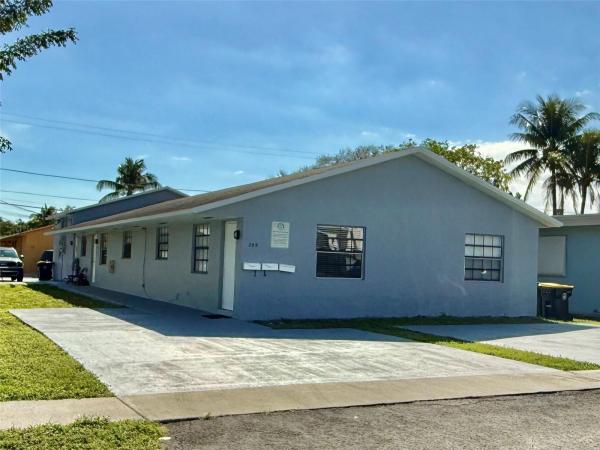 North Hollywood, 255 SW 12th St #2, Dania Beach, Florida 33004, image 1
