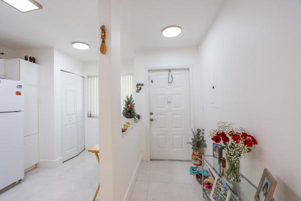 Weldon, 9560 Weldon Cir #J203, Tamarac, Florida 33321, image 1