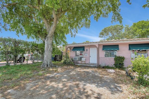 Patterson Park, 5641 NE 3rd Ave, Fort Lauderdale, Florida 33334, image 1